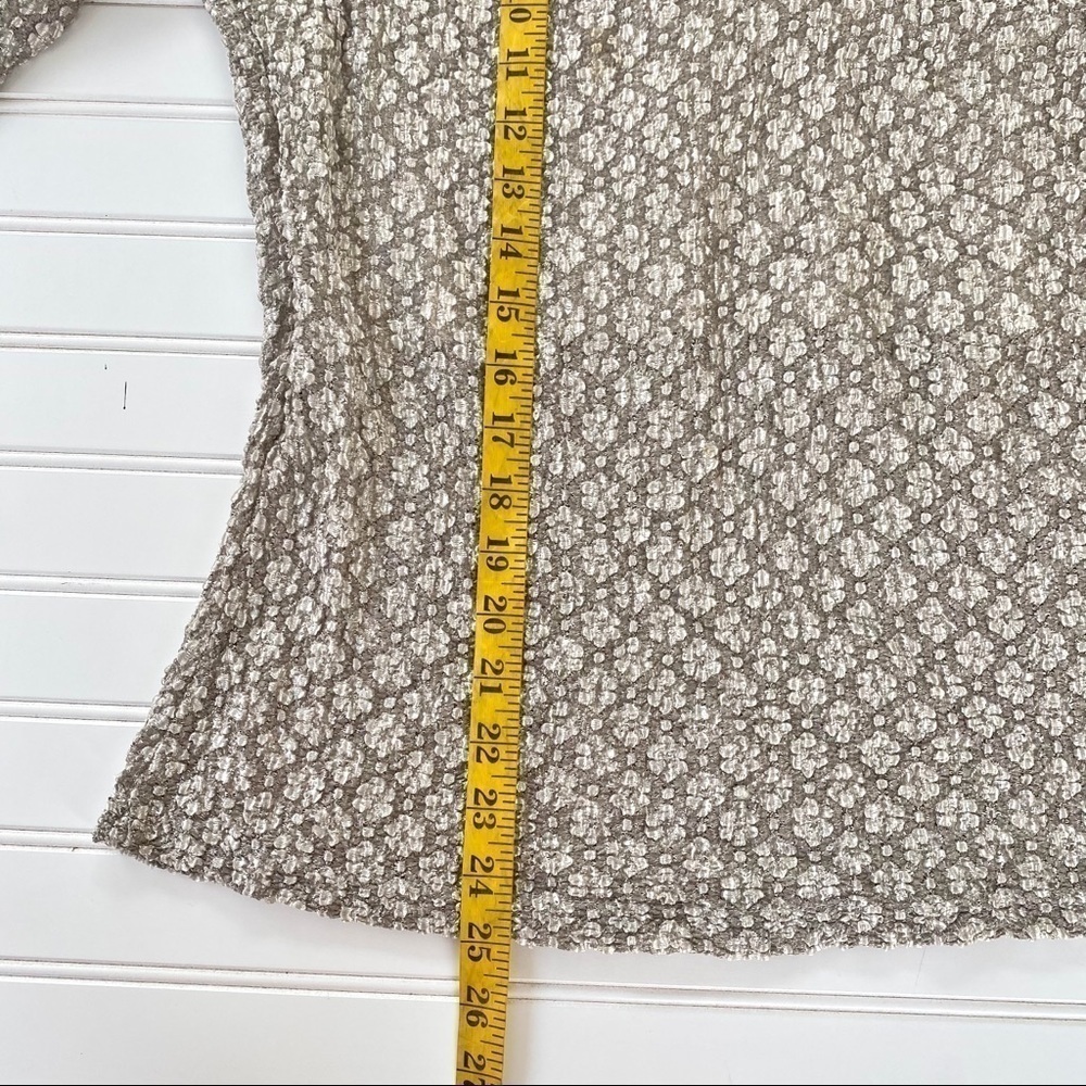 White House Black Market Blouse Size Large - Picture 6 of 10